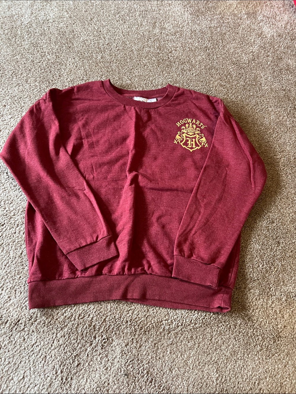 Hogwarts Burgundy Crewneck Sweatshirt with Gold Crest